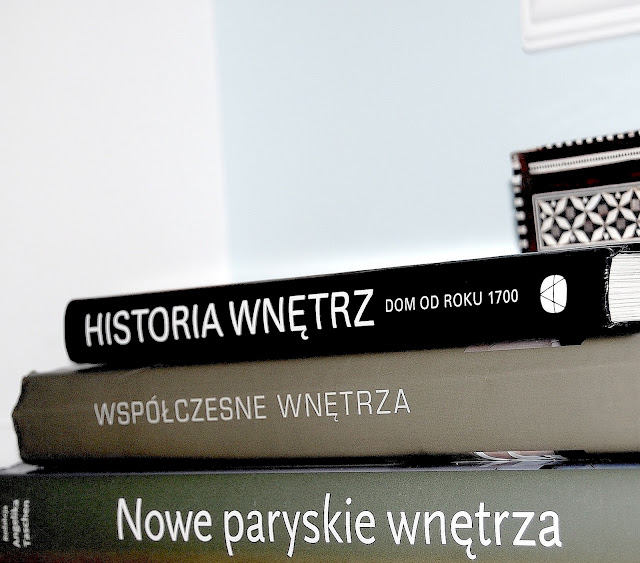 książki wnętrza